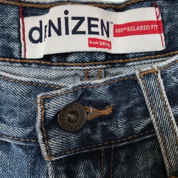 Vintage Levi's high rise destroyed shorts - Picture 11 of 13